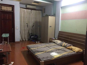 cho thuê nhà ngõ 25 lê văn lương 55m x4t ô tô đỗ cửa