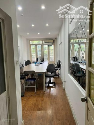 cho thuê nhà ngõ 67 phùng khoang 50m x4t ô tô đỗ cửa