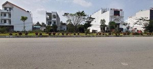 cần bán lô đất khu dan cư tại bên lức long an