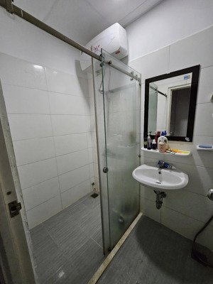 cần bán căn hộ topaz city q8 - 2 phòng ngủ, 2wc 74m2 có nội thất 2tỷ940 bao sang tên