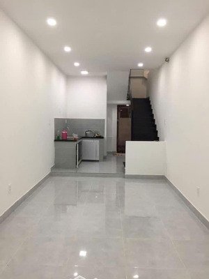 nhà nguyên căn ngô gia tự _ ngay trung tâm quận 10