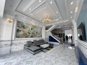 chính chủ bán căn nhà 4 tầng tại khi đô thị five star đinh đức thiện. nhà mới. sổ hồng hoàn công