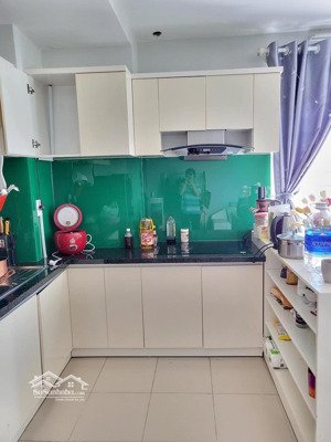 kẹt tiền cần bán gấp căn hộ chung cư biconsi hiệp thành. căn góc thoáng mát. giá chỉ hơn 1tỷ
