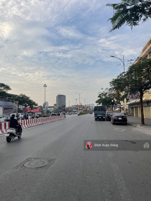 bán nhà mặt đường nguyễn văn linh điểm đẹp ngang ~6m giá mềm