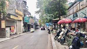 mặt phố hạ đình kd sầm uất nhỉnh 200tr/m2 vỉa hè 2 bên