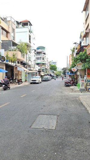 gốc 2 mặt tiền nguyễn tiểu la q.10 - ngang 4.6m - 60m2 - chỉ 10.8 tỷ