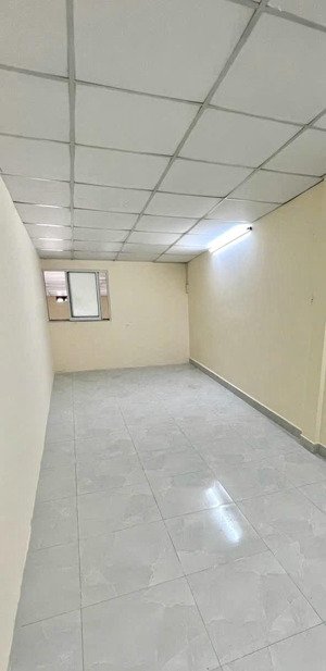 cho thuê mb/kho gần chợ hiệp bình,/đường hiệp bình,p.hiệp bình chánh, thủ đức, đường xe tải
