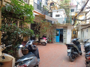 duy nhất 1 căn nhà trần hưng đạo -ngõ phân lô rộng đẹp - hàng xóm văn minh - 3 bước ra phố