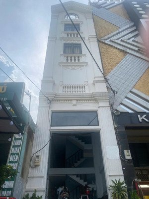 nhà nc - mặt tiền song hành - 6pn - 6wc - đã có pccc