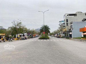 sở hữu cặp lô 200m2 sẵn kinh doanh trục chính view công viên trung tâm kđt phía nam thắng chỉ 17 tỉ