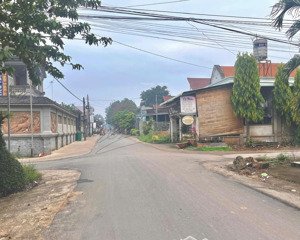 bán đất ấp 1 xã tân hiệp, long thành. diện tích 13x20m2, sổ thổ cư 100m2. giá bán 3tỷ900 triệu đồng