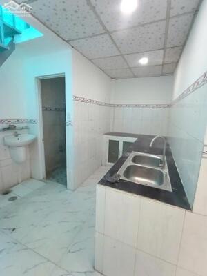 ngộp ngộp bán đất ngay trung tâm hóc môn giá chỉ 760tr