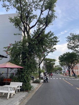 cho thuê nhà shophouse khu fpt, nhà 4 tầng 5 phòng ngủ