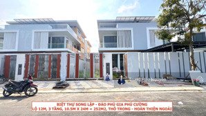 biệt thự song lập đảo phú gia. lộ 12m, 10.5x24m, 3 tầng, thô trong - hoàn thiện ngoài, sổ hoàn công