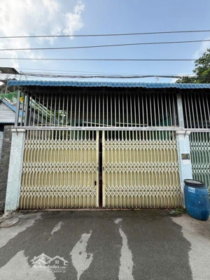 bán đất tặng nhà cấp 4 gần sân vận động đông hoà, dĩ an