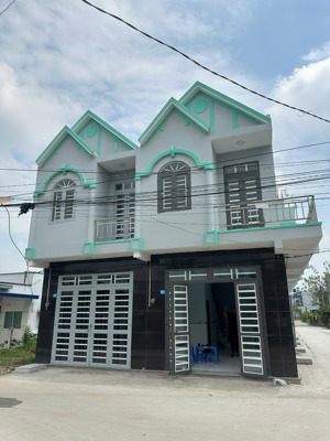 tin sốt dẻo: chính chủ cần bán gấp nhà 1 trệt lầu