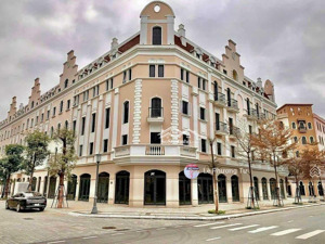 bán gấp căn shophouse 5 tầng sun hạ long, diện tích 120m2, 11,x tỷ, sổ hồng trao tay, giá bất ngờ