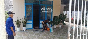 hót- bán nhà 190m2 - mặt tiền kinh doanh nguyễn chí thanh- tp. long khánh - đồng nai - giá 7,5 tỷ.