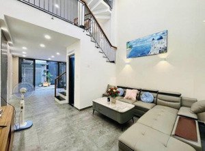 bán nhà có sẵn hợp đồng cho thuê ở thích quảng đức, phú nhuận - 44m2 giá nhỉnh hơn 2 tỷ một tí xíu