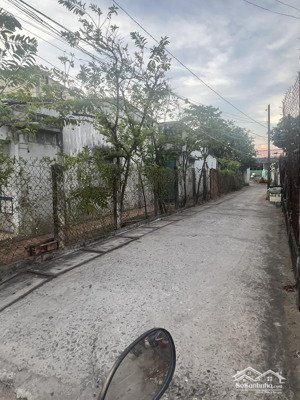 bán nhà 2 mặt tiền đường nguyễn văn manh, xã long hòa, sát bên dự án lấn biển vingroup