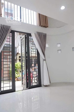 chính chủ cho thuê căn mới xây 3pn 3wc gần cv lê thị riêng quận 10