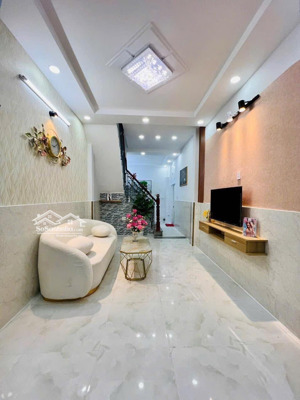 siêu phẩm nhà đẹp! bán căn 1 trệt 1 lầu đường lê hồng phong p2 quận 10, dt: 36,4m2/1.750 tỷ tỷ, hxh