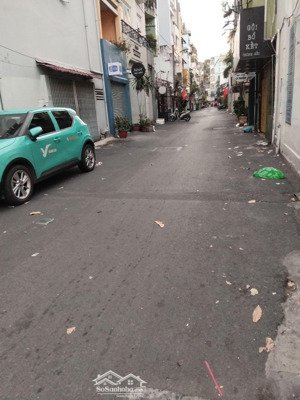 biệt thu 3/2 quận 10, 2 tầng 9.5 x 7m chỉ 11.6 tỷ