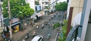 cho thuê nhà 5 tầng mặt tiền cao bá quát, nha trang 14 phòng, wc riêng giá chỉ 35 triệu/tháng