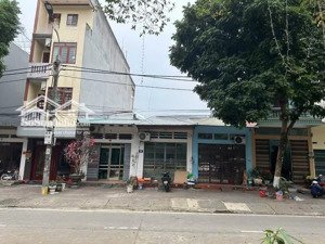 bán đất 160m2 mạc đĩnh chi, 2 bìa riêng, tặng nhà c4, gần chợ