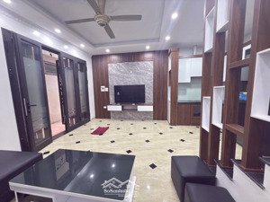chính chủ cần cho thuê nhà 5 tầng mới ở vân canh