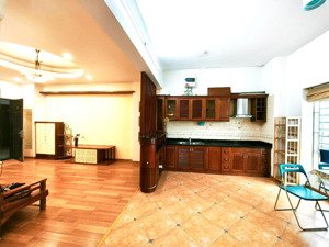 cho thuê chcc 1511 toà a 671 hoàng hoa thám - ba đình, căn góc 91m2 2pn full nt view hồ tây 14tr/th