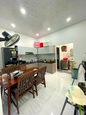 chiếc nhà mới xinh xắn gần ngay kcn long khánh full thổ cư giá rất đẹp
