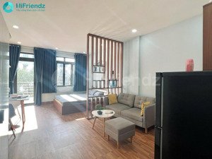 siêu phẩm studio bancol nằm sát bến xe quận 8