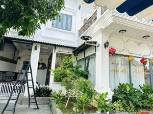 biệt thự mặt đường lương định của - nha trang bao đẹp đầy đủ tiện nghi ngang 16,9m - chỉ còn 9tỷ5