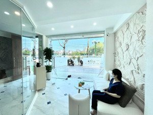 cho thuê mặt bằng tầng 1 dt 80m2 tại ngõ 36 trần điền q.thanh xuân nhà mới chỉ việc vào kinh doanh