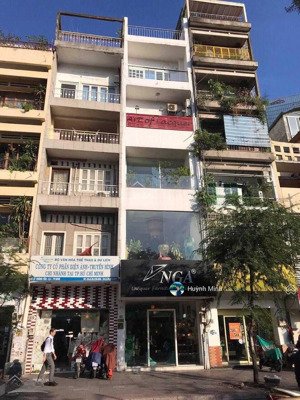 nhà mặt tiền 4 lầu đắc địa ngay chợ phạm văn hai dt 4x15m. vị trí vàng trong kinh doanh chỉ 13 tỷ
