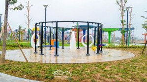 siêu lô góc view công viên,hồ điều hòa kinh doanh gì cũng được