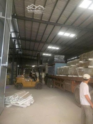 cho thuê mặt bằng lê văn hiến. phù hợp mở xưởng, kho, showroom. diện tích 250m2