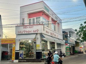 cho thuê mặt bằng - 2 mặt tiền