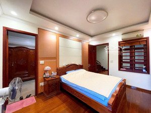 biệt thự 4 tầng cao cấp ngay bigc lê hồng phong giá hơn 15 tỷ