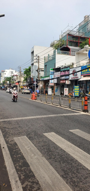 nhà mặt tiền đường bà hom phường 13 quận 6 ngay chợ phú lâm 2 tầng 4x24m giá 13 tỷ