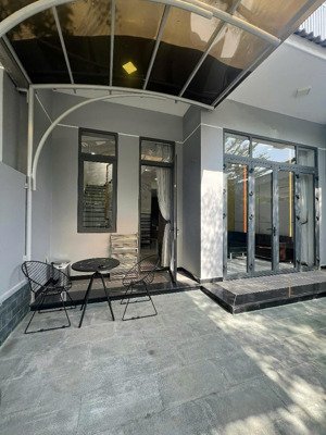 cho thuê nhà khu thương mại phú mỹ - thủ dầu một full nội thất sang trọng, giá tốt