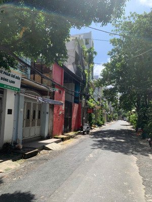 bán biệt thự đẹp tại nguyễn văn hưởng, thảo điền, quận 2 dt 370m2 1t1l sân vườn rộng giá 51 tỷ tl