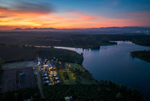 đất view hồ cánh bướm, đất giáp hồ view ít nơi sánh được