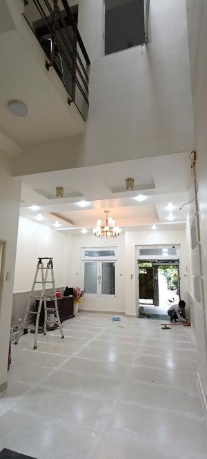 cho thuê np đẹp 120m2, 6pn, 6wc, nam long trần trọng cung, q7, hcm, chỉ 35 triệu