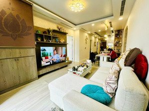 chung cư cao cấp mặt phố chu văn an- hà đông - vị trí cực đẹp - slot oto - lô góc - 3 ngủ -sổ đỏ.