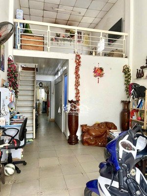 bán nhà có gác lửng hẻm lý thái tổ gần biển tiện nghỉ dưỡng 60m2 giá 3.15 tỷ