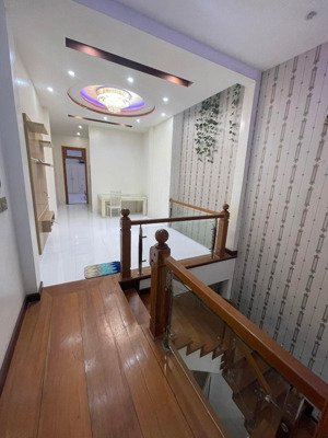 bán nhà 2 tầng mặt tiền nguyễn hoàng, đà nẵng