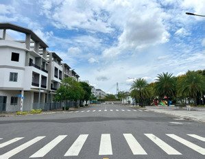 bán nhà phố ven sông the pearl riverside nhận nhà ngay chỉ với 30% sổ hồng riêng
