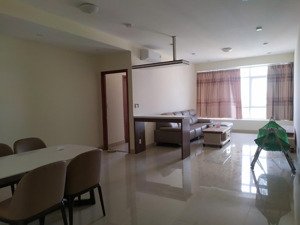 bán căn hộ chung cư ngọc phương nam 3 phòng ngủ 2 nhà vệ sinh rộng 118m2 có nội thất giá 2,6 tỷ